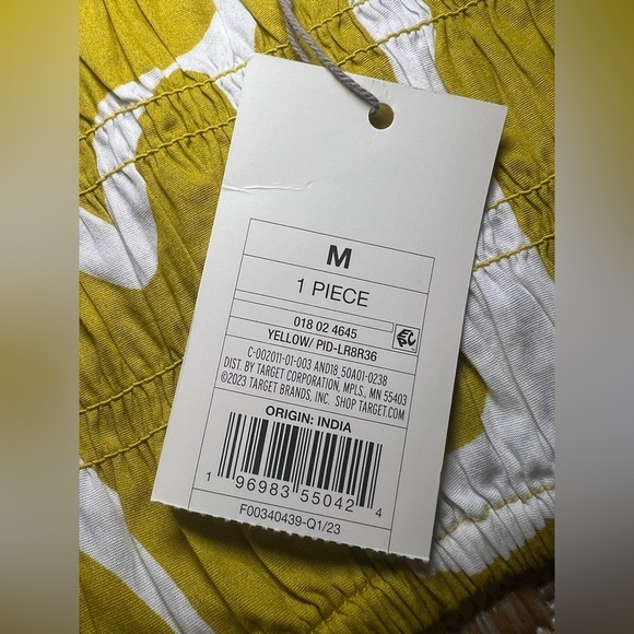 A New Day Women's Smocked Slim Fit Crop Top, Yellow, Size M, Brand New,NWT - Picture 3 of 7